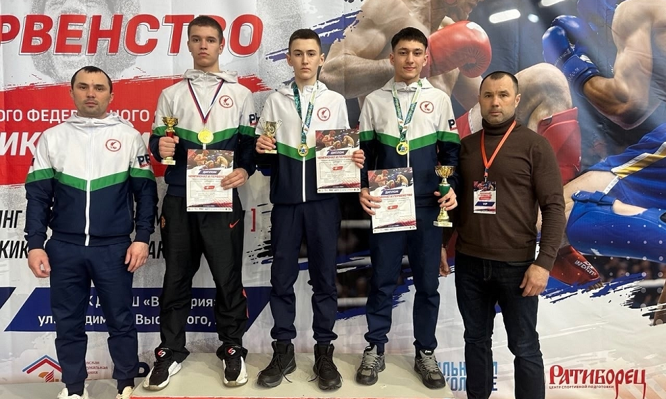 Полевские кикбоксеры будут сражаться на всероссийском уровне