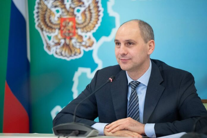 Губернатор Денис Паслер поздравил с Днем Библиотек