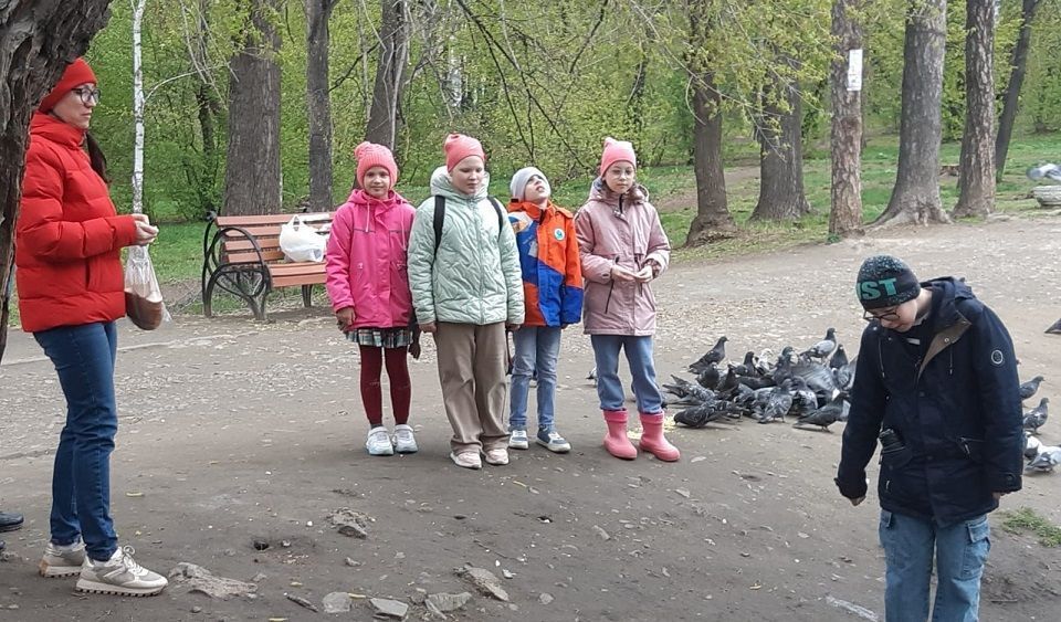 Полевские юннаты считали воробьев в Харитоньевском парке