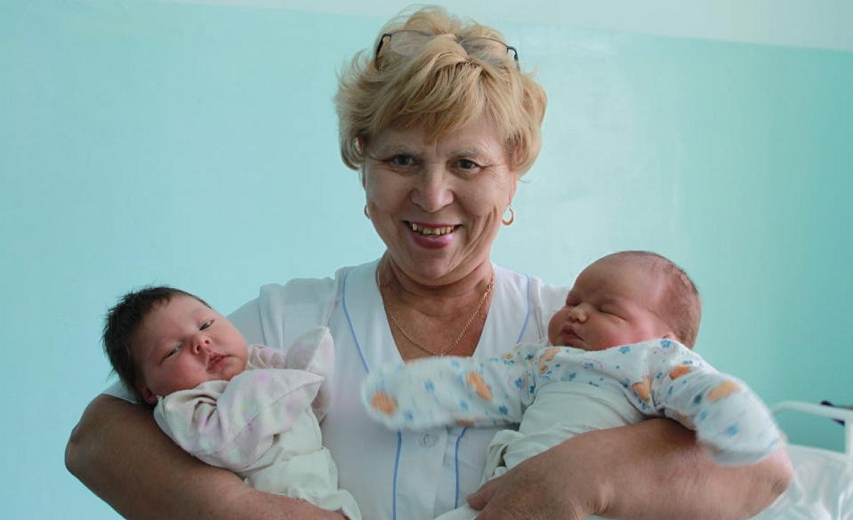 Доктор Савина. Помогала рождаться полевчанам