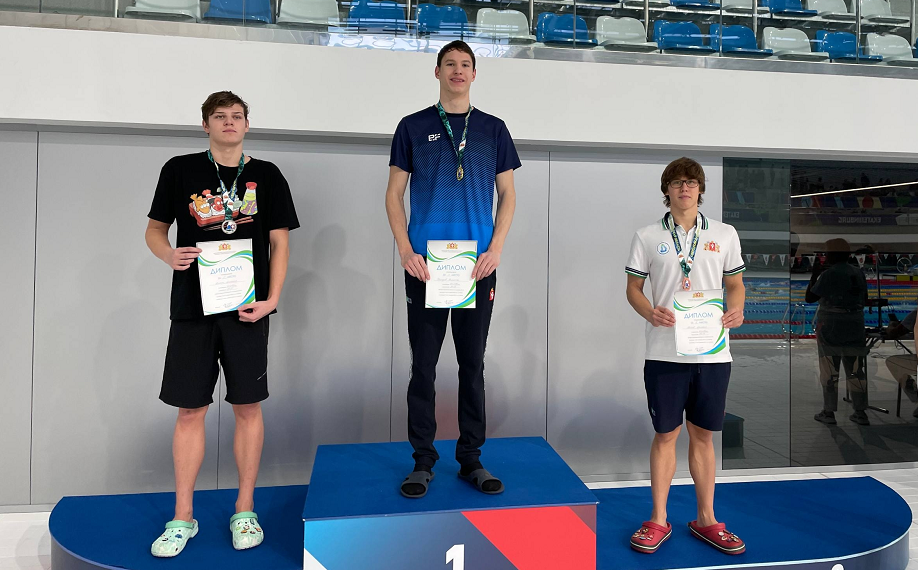 Пловцы ФСК СТЗ показали выдающиеся результаты. Плывем к медалям!