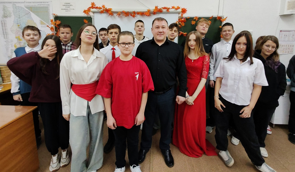 Северские трубники рассказывают о профессиях кособродским школьникам